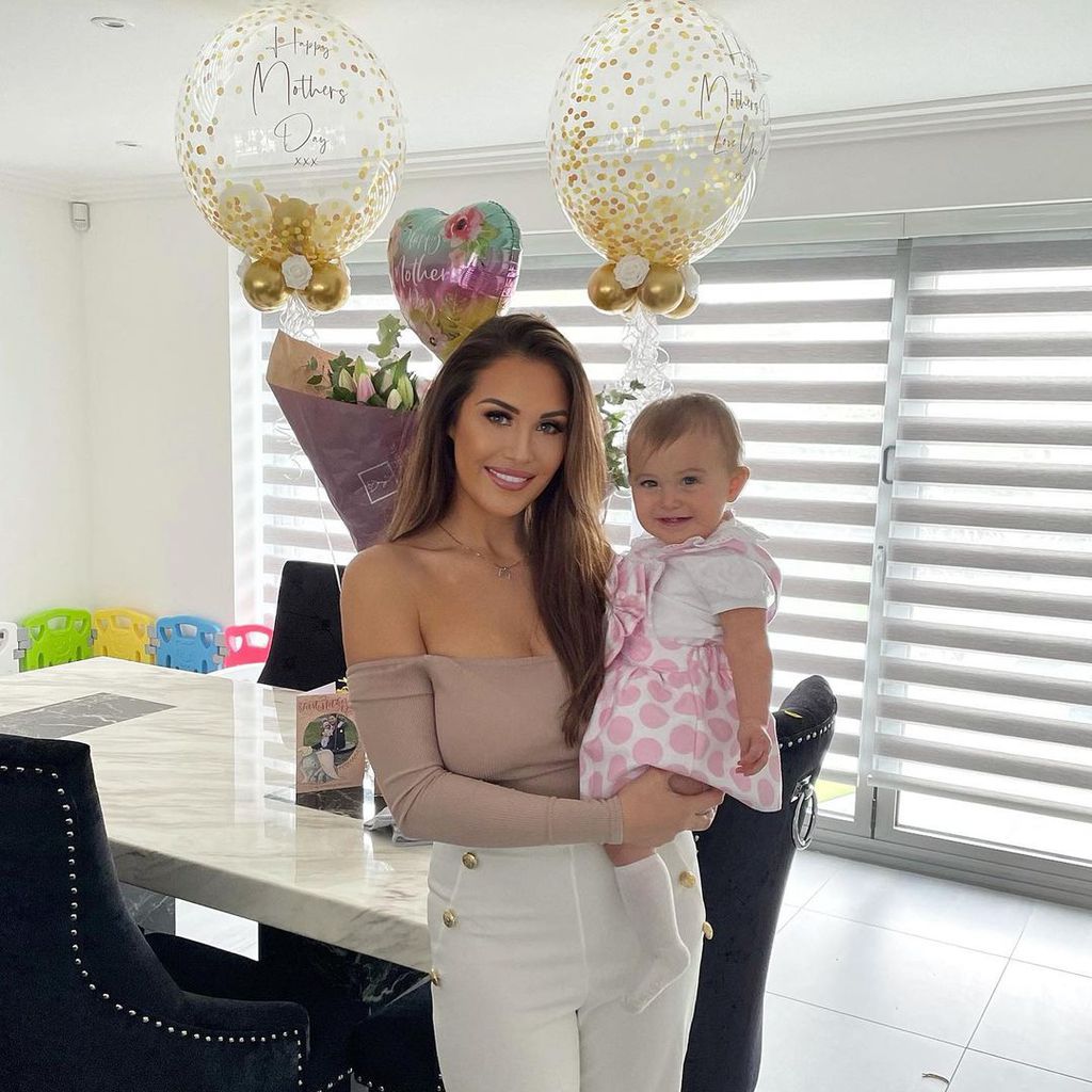 Chloe Goodman mit ihrer Tochter Isla