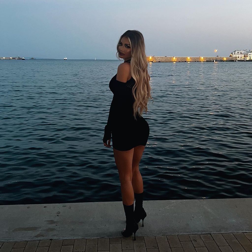 Chloe Sims im August 2022