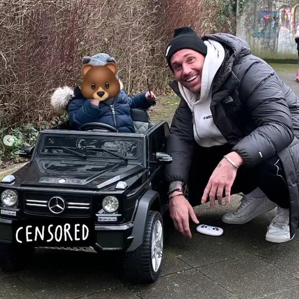 Chris Broy mit seinem Sohn George