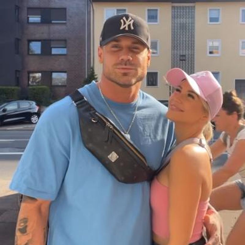 Chris Broy und seine Partnerin Bella