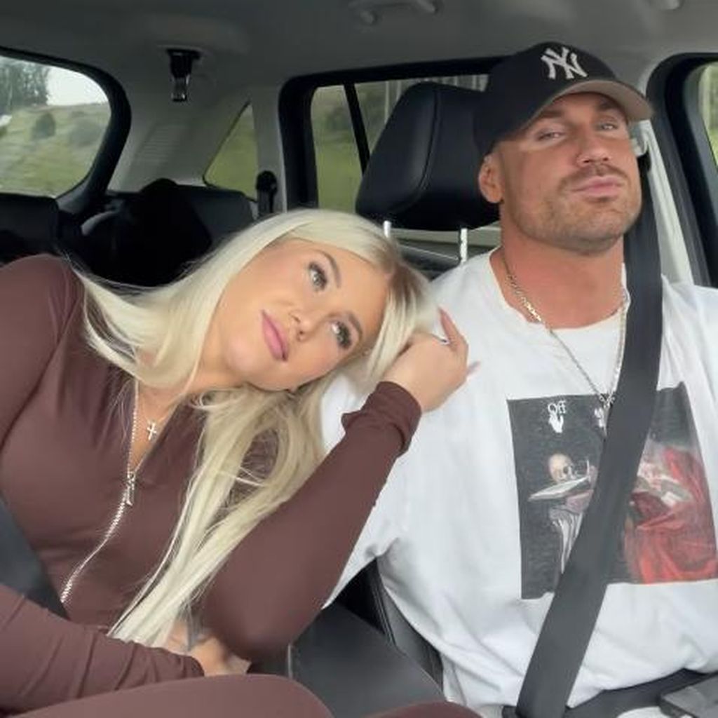 Chris Broy und seine Freundin Bella