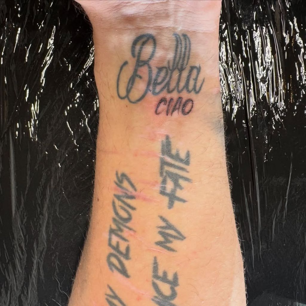 Chris Broys "Bella ciao"-Tattoo, August 2026