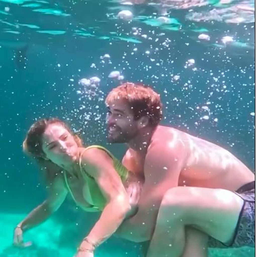 Chris Hemsworth und Elsa Pataky unter Wasser