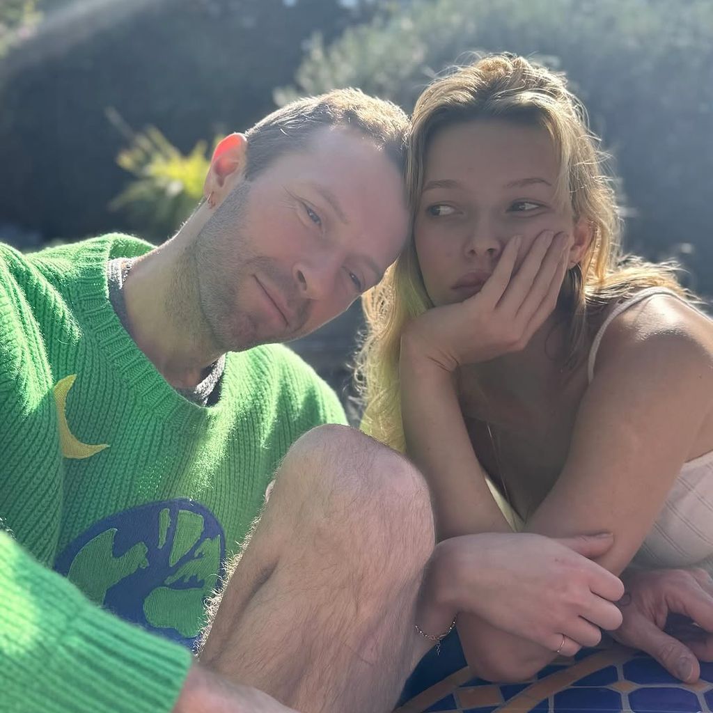 Chris Martin mit seiner Tochter Apple im März 2025
