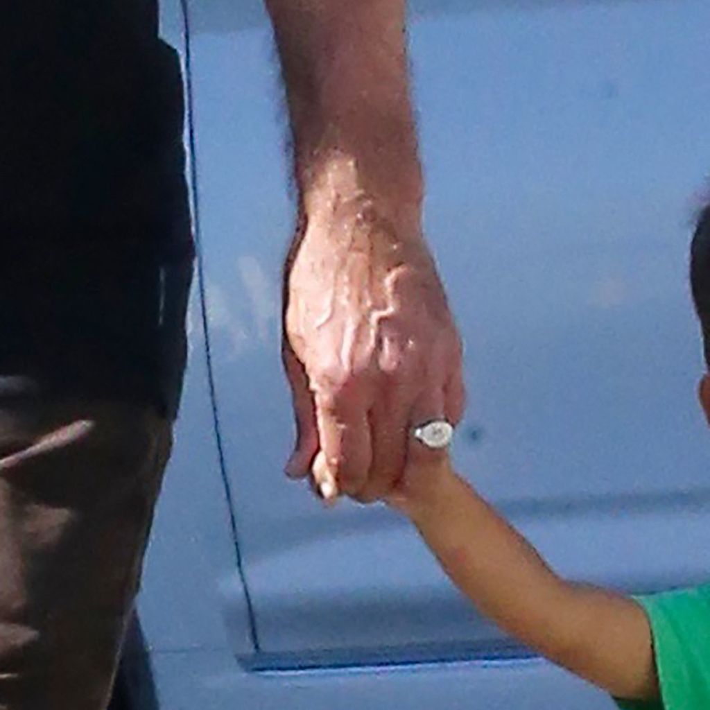 Chris Noths Hand