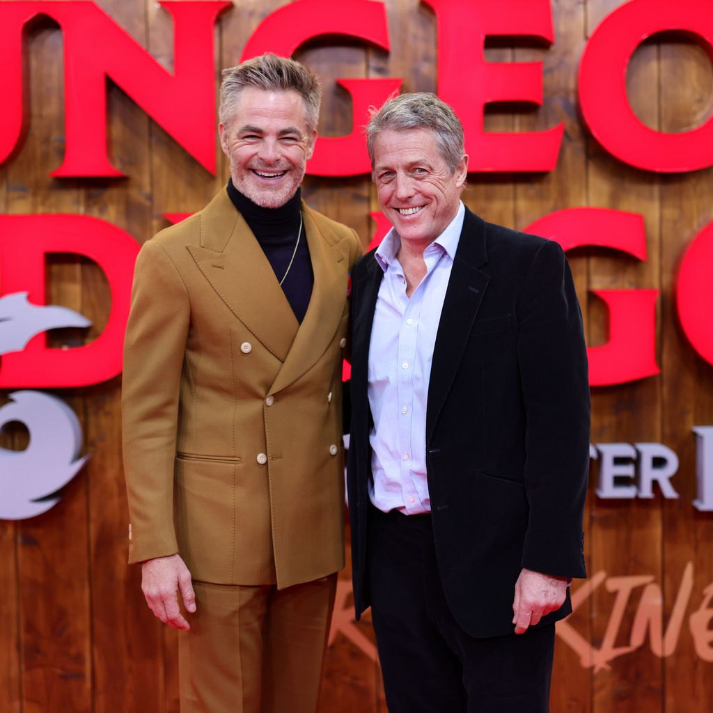 Chris Pine und Hugh Grant auf der "Dungeons & Dragons: Honor Among Thieves"-Premiere im März 2023