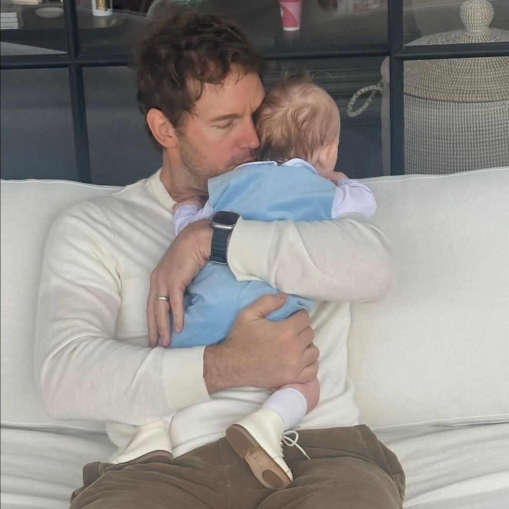 Chris Pratt mit Sohn Ford im Arm