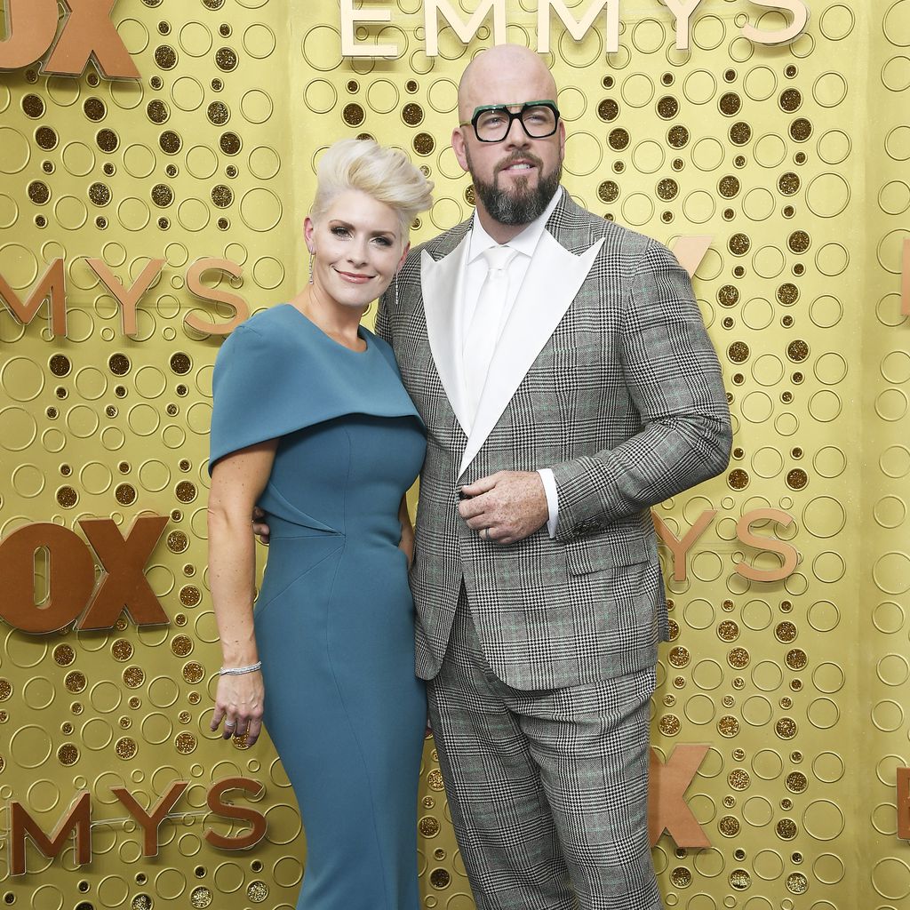 Chris Sullivan (rechts) mit seiner Frau Rachel Reichard bei den Emmy Awards 2019