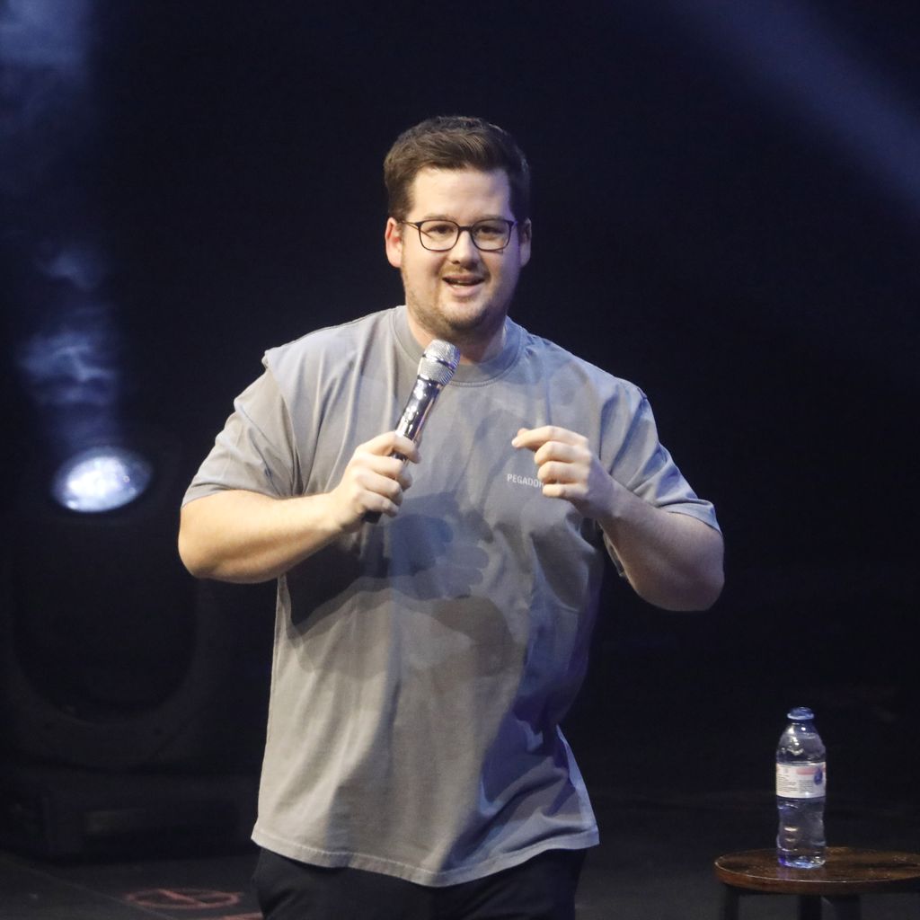 Chris Tall bei "Laugh Stories 2024" in der Rudolf Weber Arena Oberhausen, 21. Dezember 2024