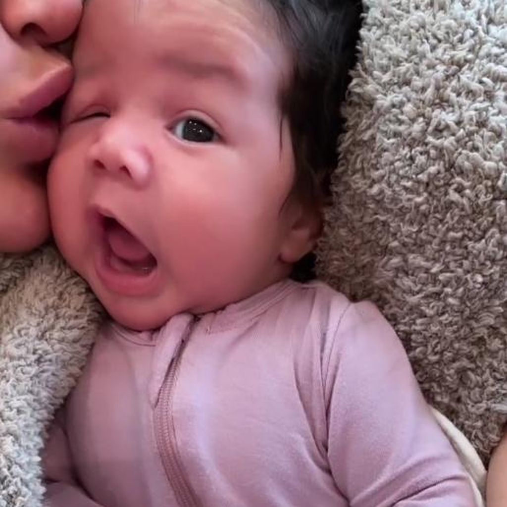 Chrissy Teigen mit ihrem Sohn Wren
