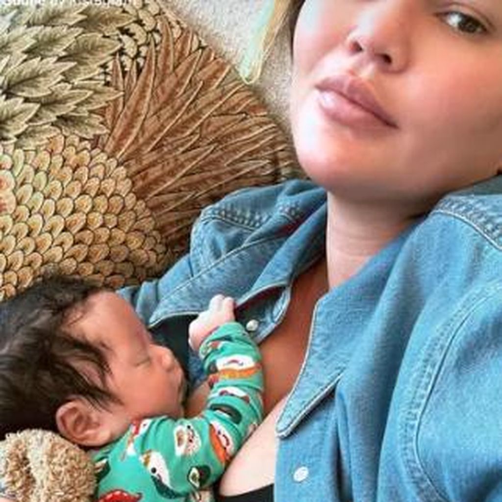 Chrissy Teigen mit ihrem Sohn Wren