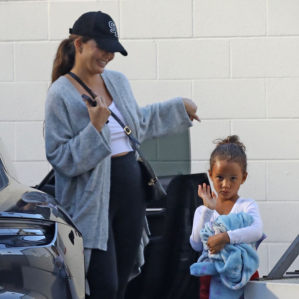 Chrissy Teigen mit ihrer Tochter Luna, August 2022