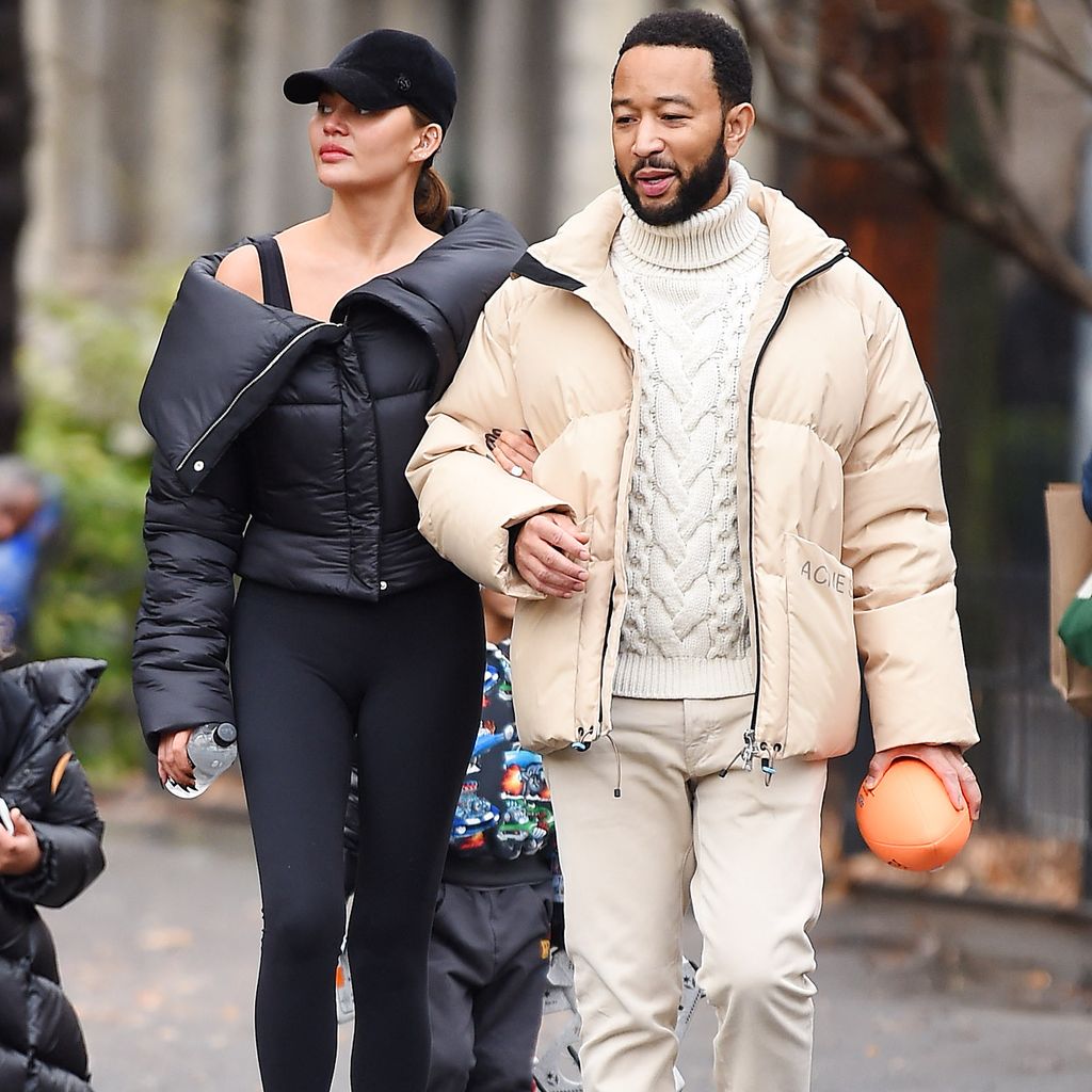 Chrissy Teigen und John Legend mit ihren Kids, Dezember 2023