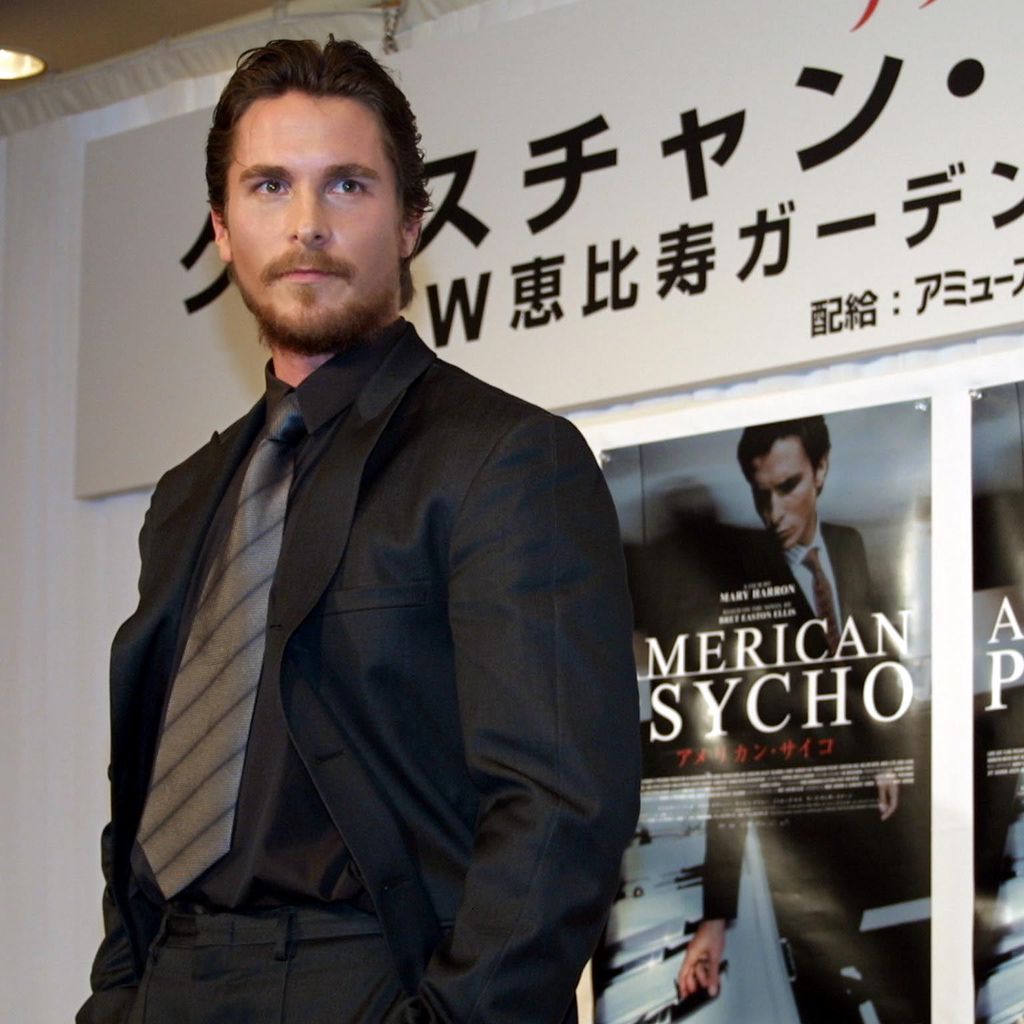 Christian Bale bei einer Pressekonferenz zu "American Psycho" in Tokyo, 2001