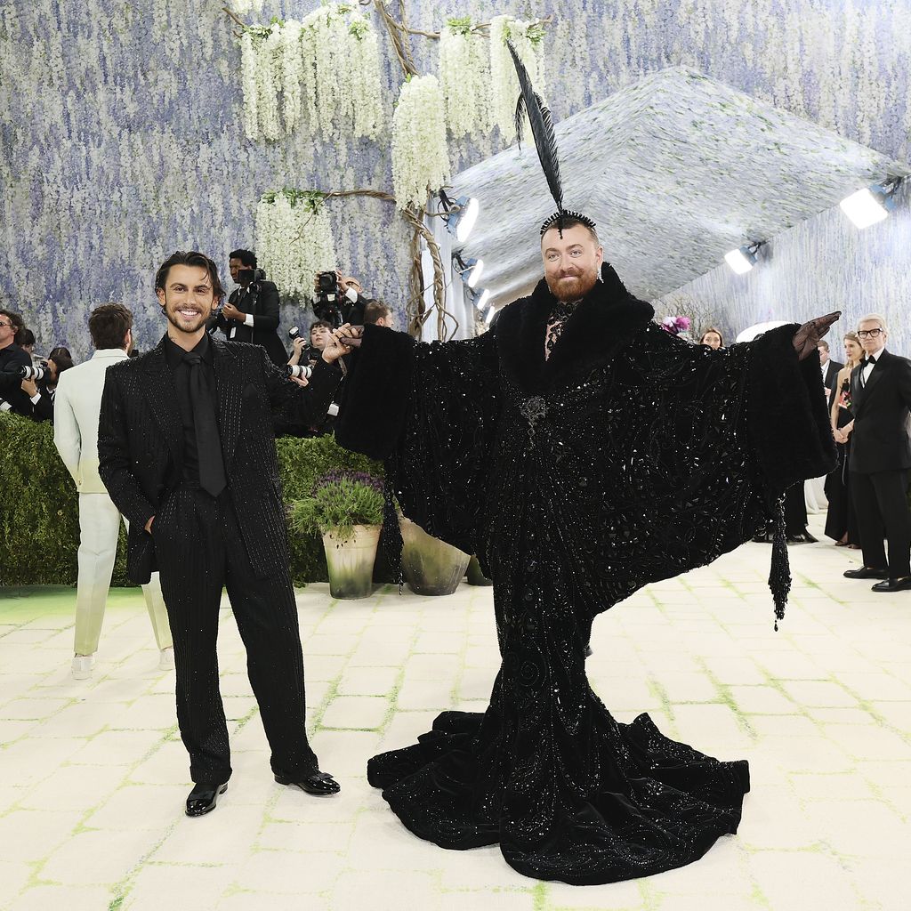 Christian Cowan und Sam Smith bei der Met Gala 2026 im Metropolitan Museum of Art in New York City