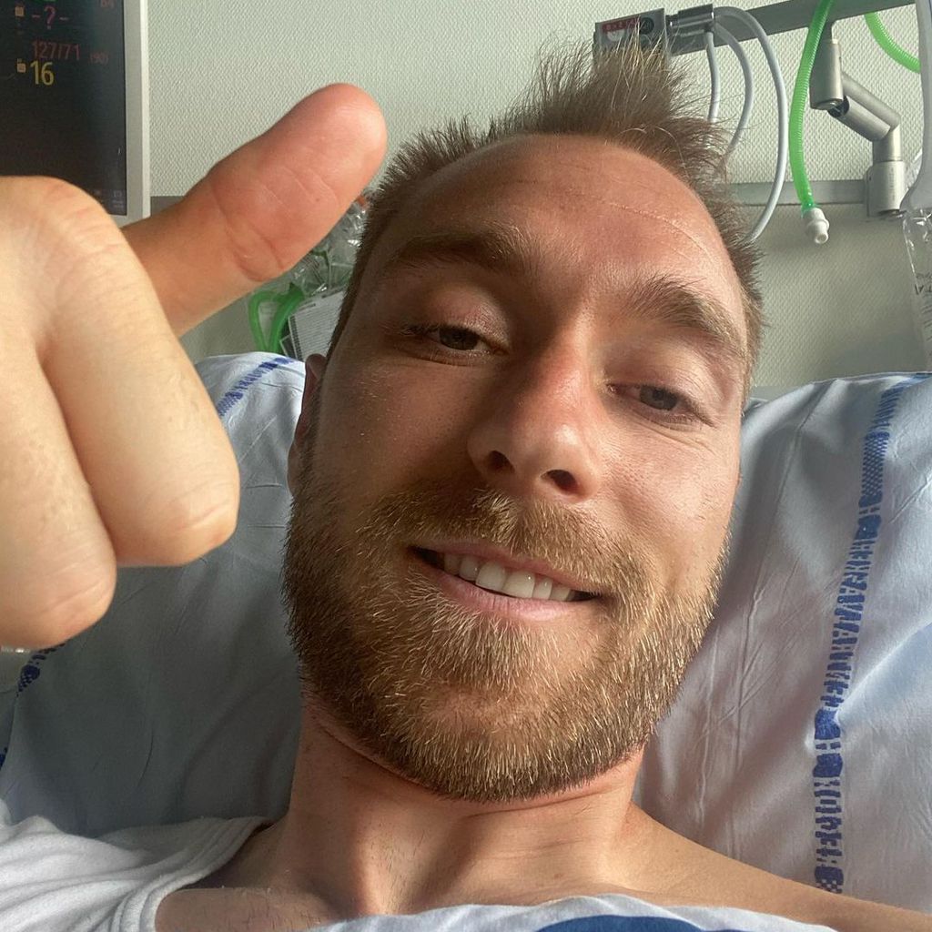 Christian Eriksen nach seinem Zusammenbruch bei der Fußball-EM im Juni 2021
