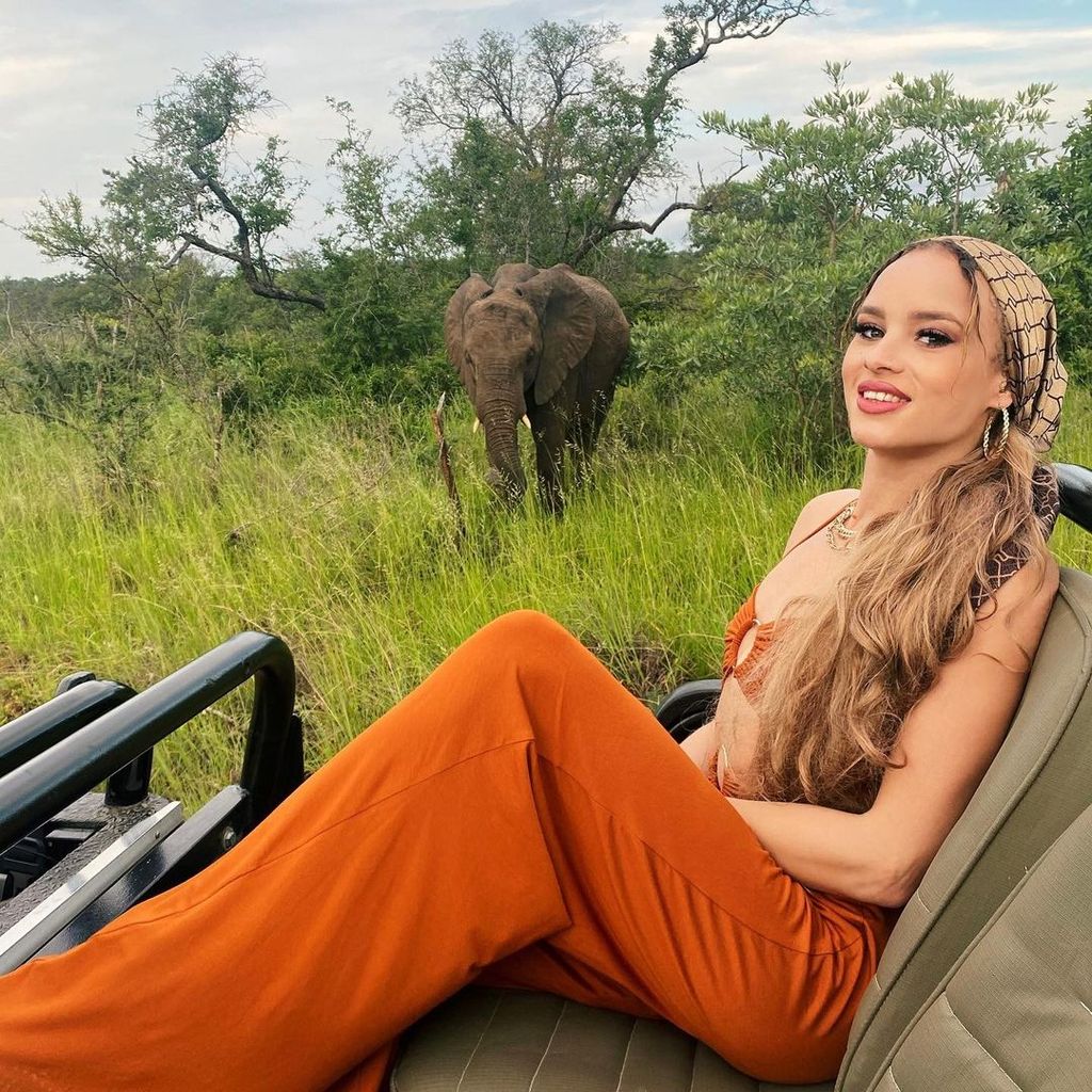 Christin Okpara auf Safari-Tour