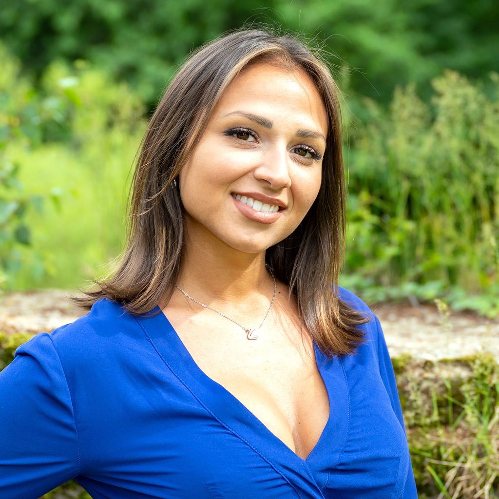 Christina Nicolardi bei "Let's Love - Eine Hütte voller Liebe"