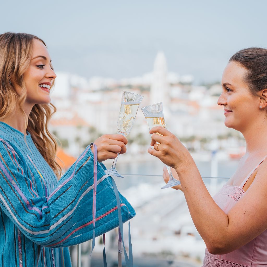 Christina Wolfe und Leighton Meester in "The Weekend Away"