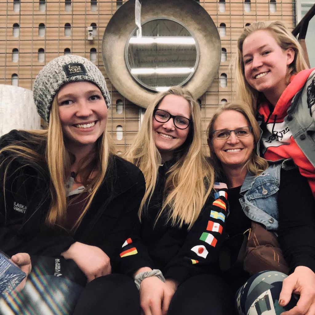Christine Brown mit ihren Töchtern Aspyn, Ysabel und Gwendlyn