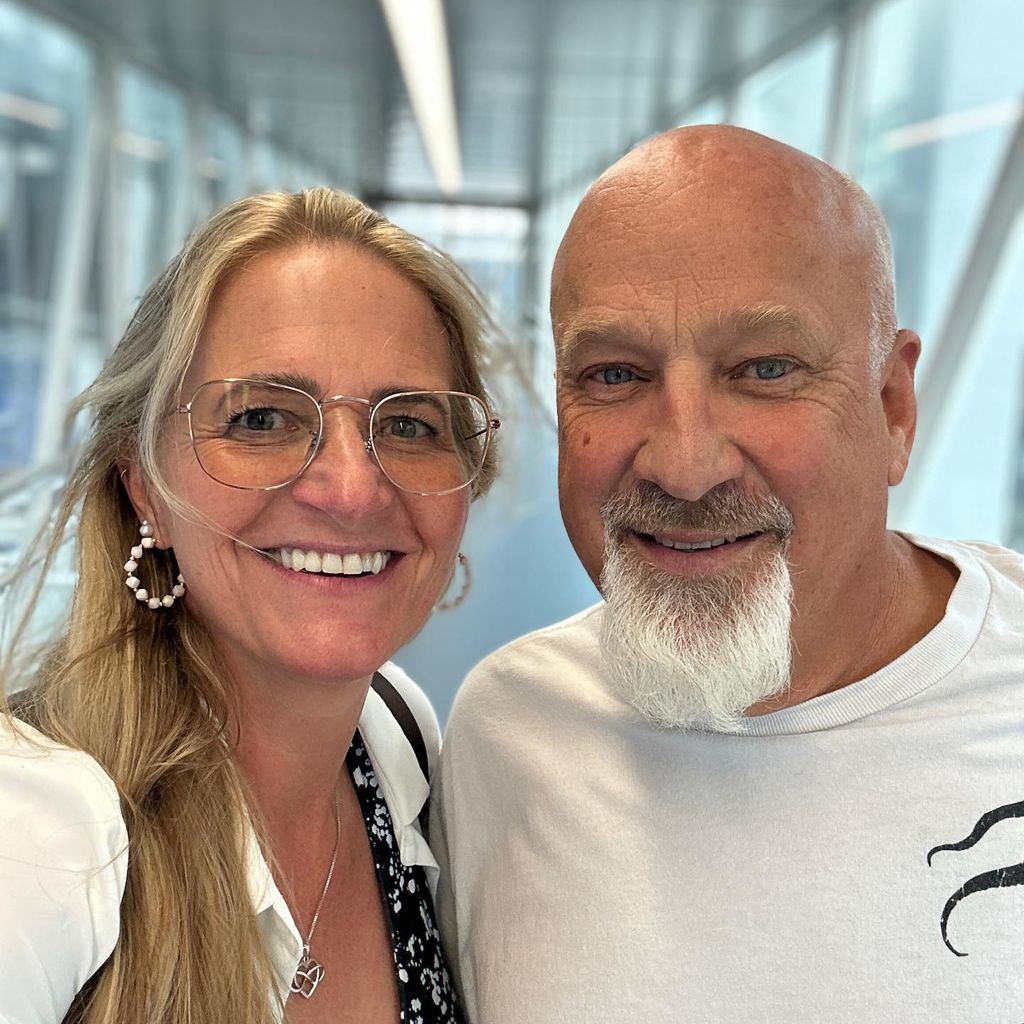 Christine Brown und David Woolley im November 2023