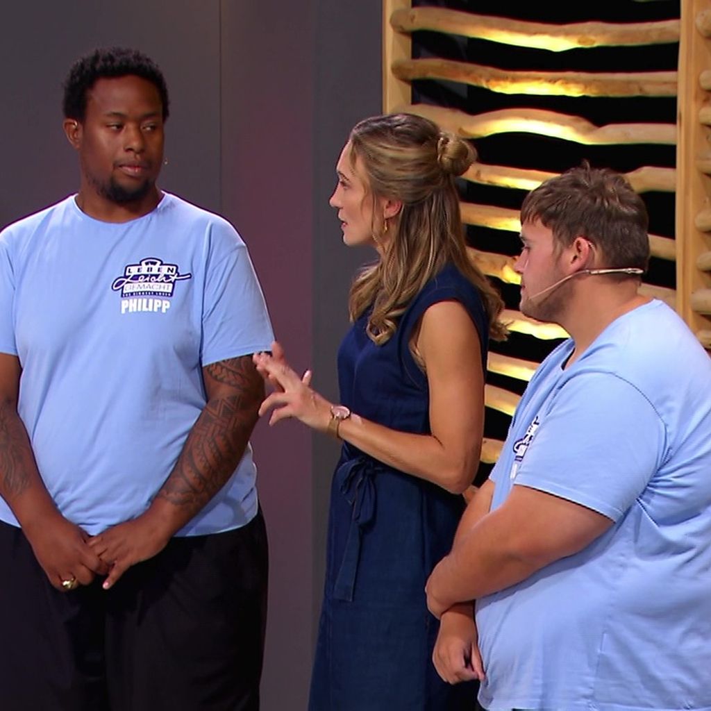 Christine Theiss mit den Kandidaten Philipp und Nico