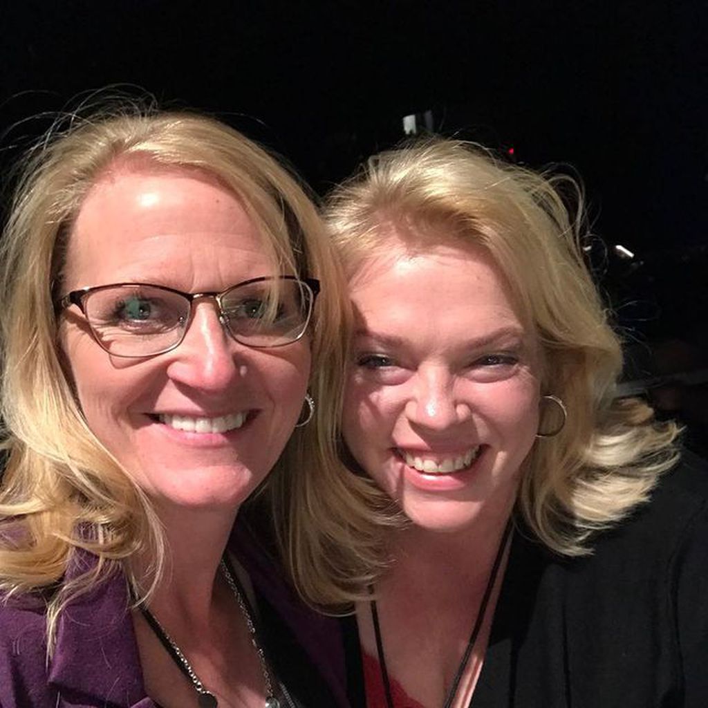 Christine und Janelle Brown