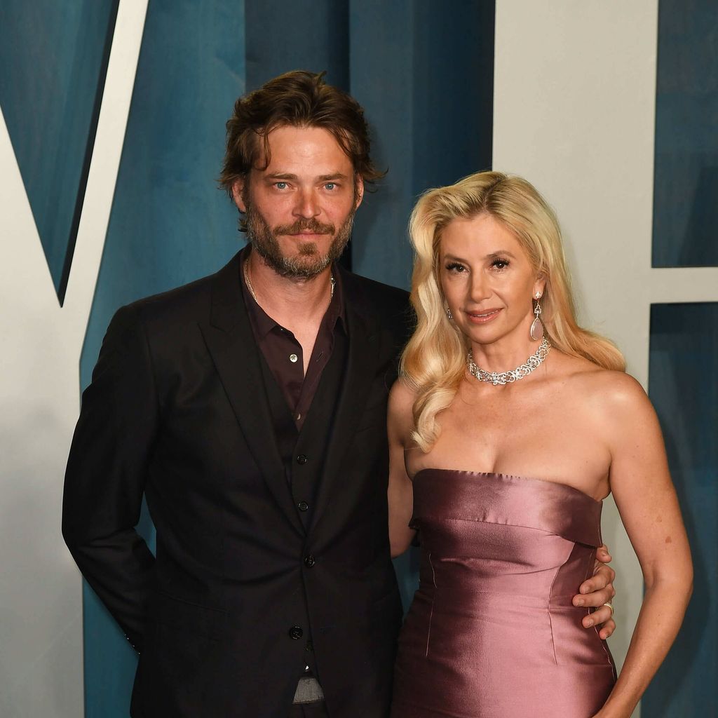 Christopher Backus und Mira Sorvino bei der Vanity Fair Oscar Party 2022