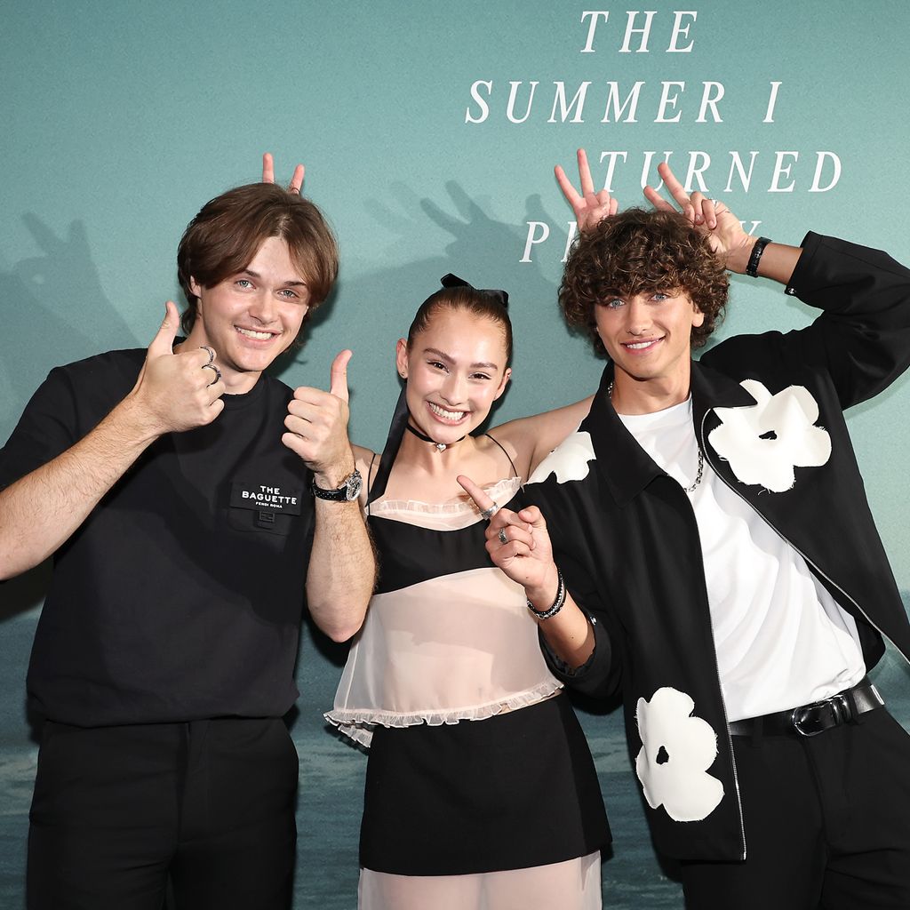 Christopher Briney, Lola Tung und Gavin Casalegno in New York City, 2023