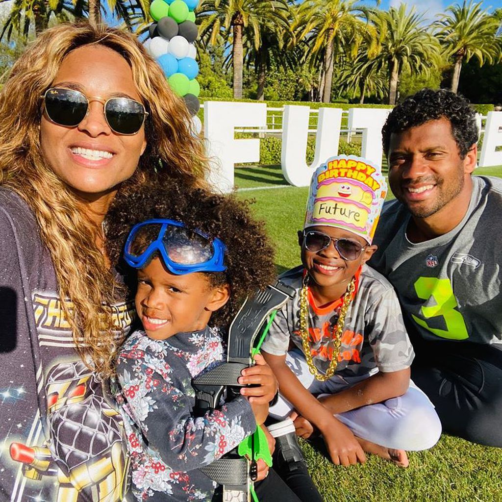 Ciara mit ihrer Familie