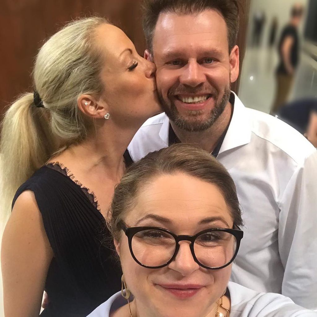 Cindy, Alex und Dr. Sandra Köhldorfer (Mitte) von "Hochzeit auf den ersten Blick"