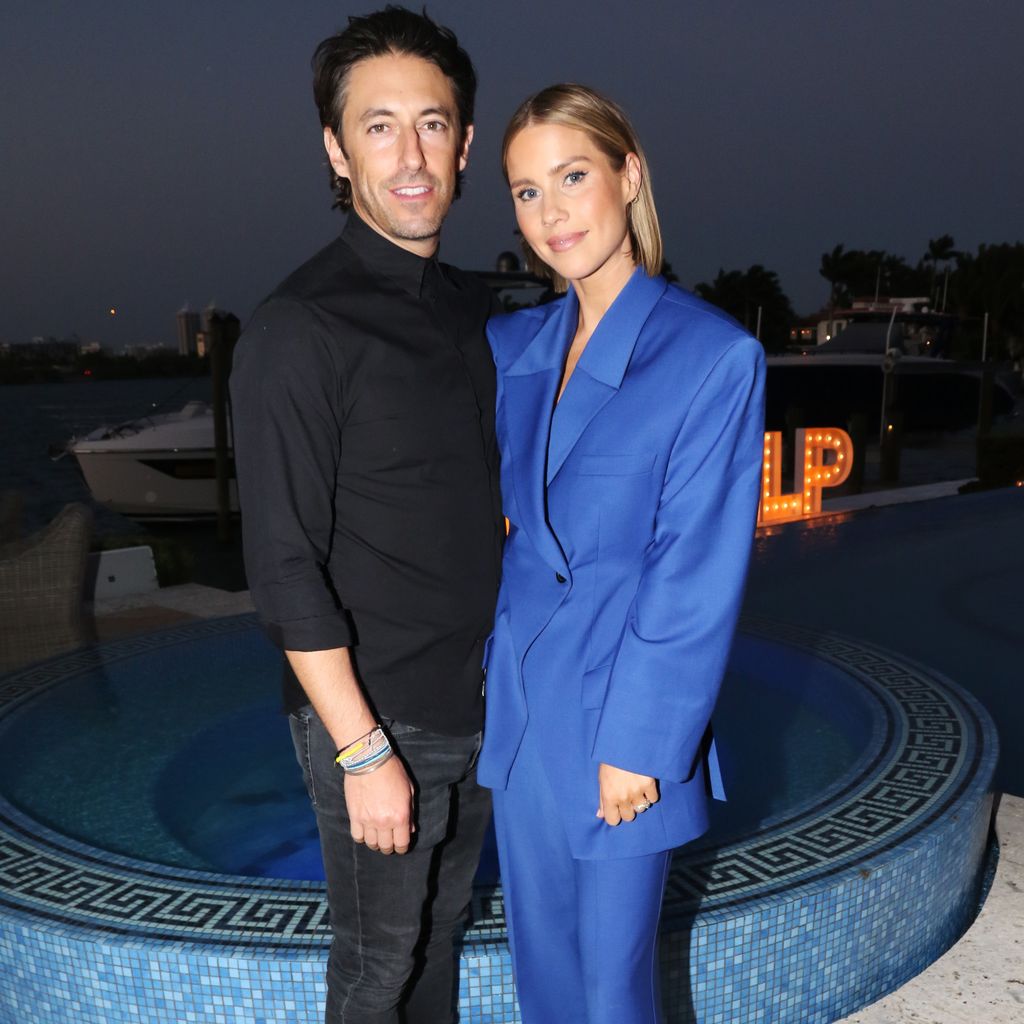 Claire Holt mit Ehemann Andrew Joblon in Miami