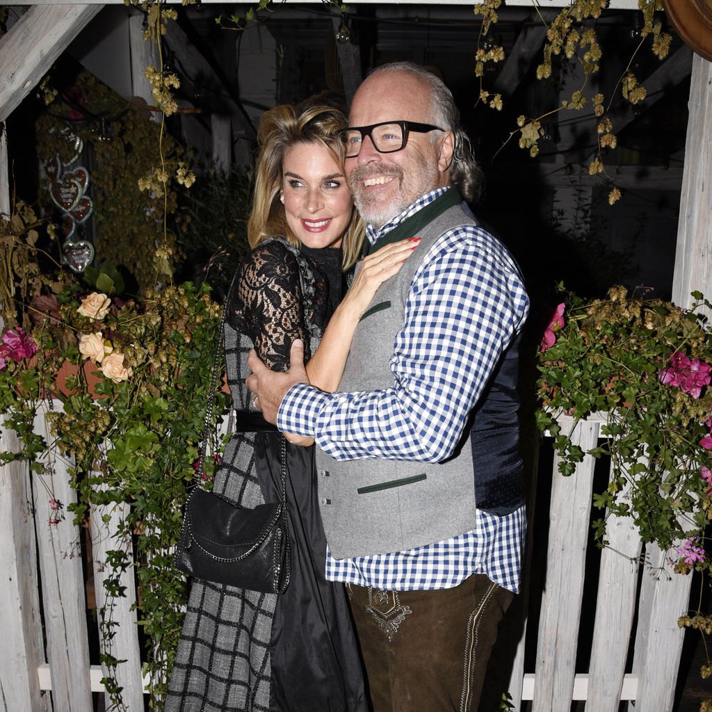 Claudelle Deckert und ihr Mann Peter Olsson im September 2020 in München