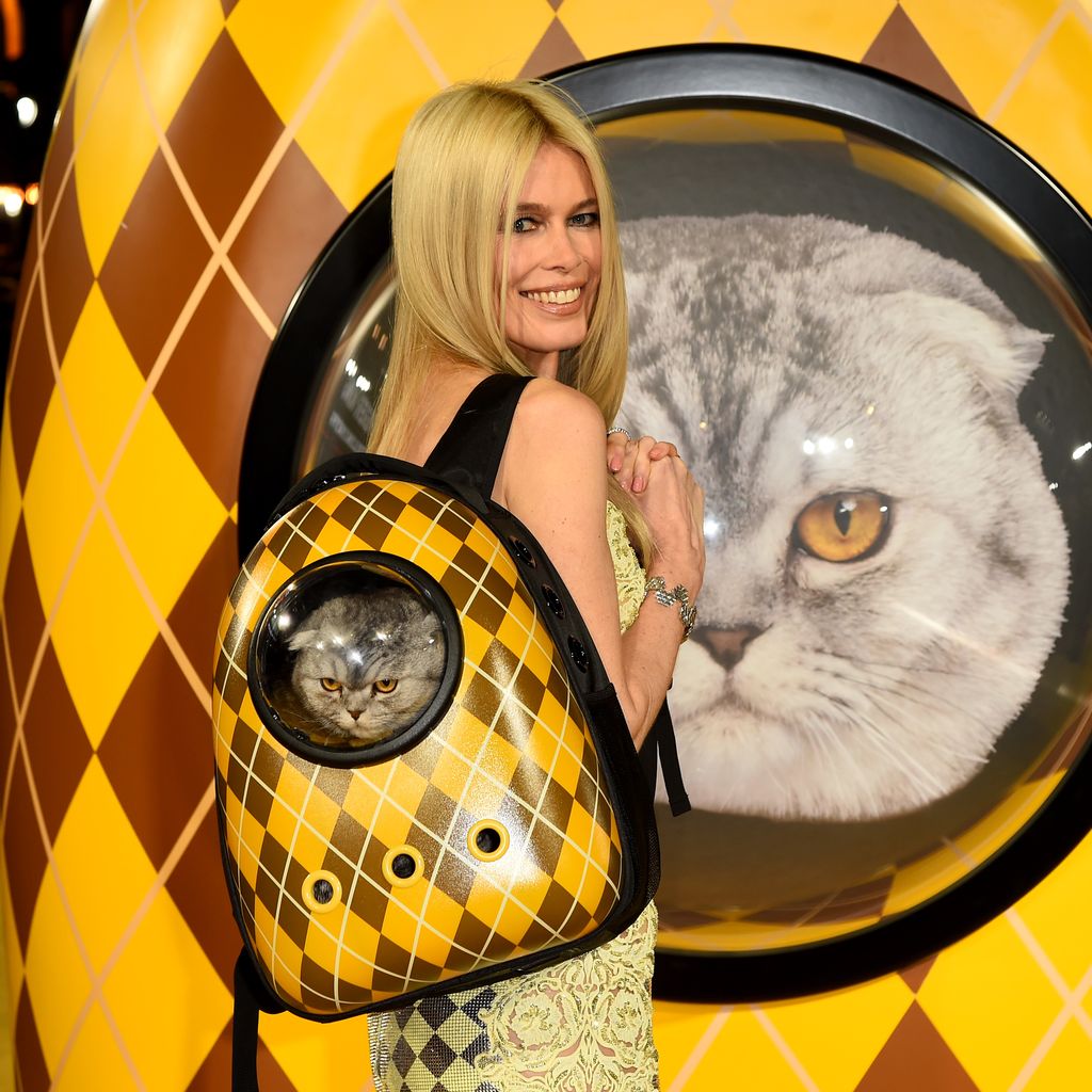 Claudia Schiffer mit ihrer Katze Chip