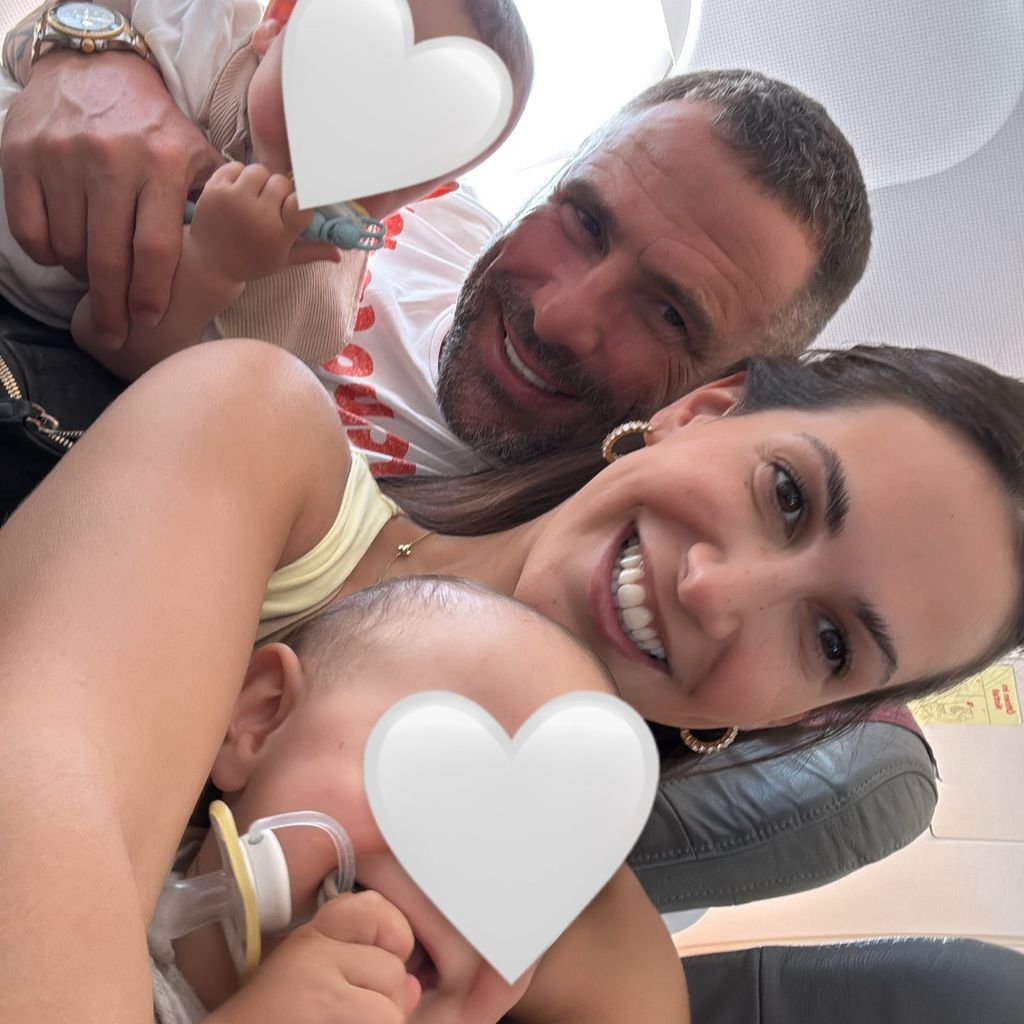 Clea-Lacy Juhn, ihr Ehemann Hasim und die gemeinsamen Söhne