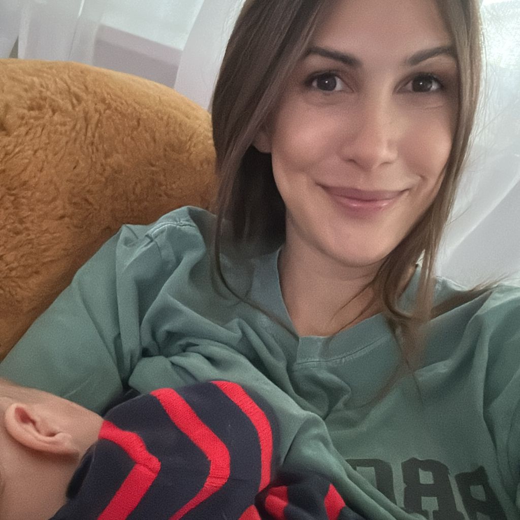 Clea-Lacy Juhn und ihr Sohn im September 2024