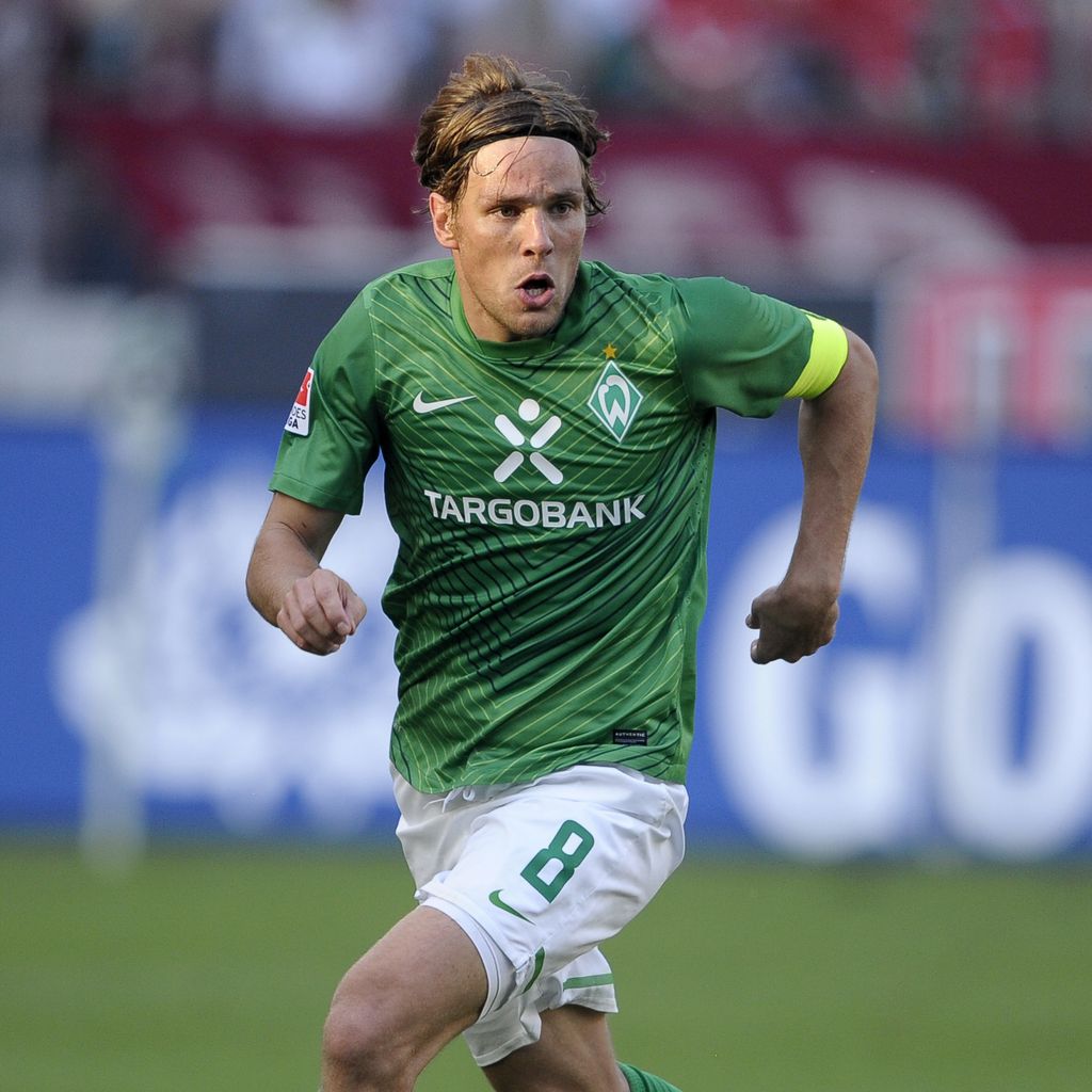 Clemens Fritz bei einem Spiel von Hannover 96 gegen Werder Bremen 2011