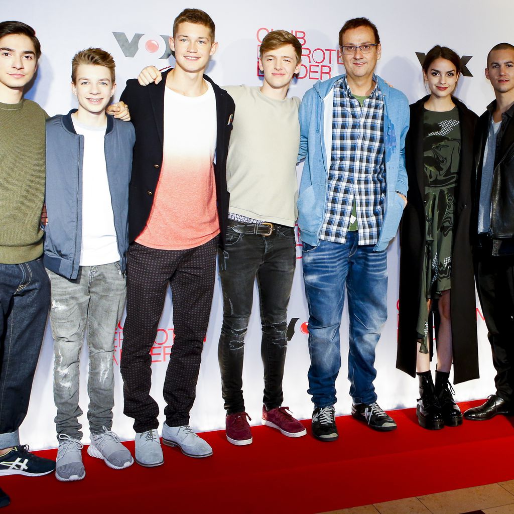"Club der roten Bänder"-Cast und Drehbuchautor Albert Espinosa beim Fotocall der zweiten Staffel