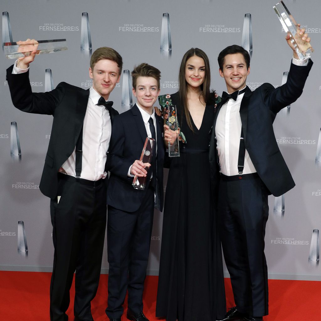 "Club der roten Bänder"-Stars beim Deutschen Fernsehpreis 2017