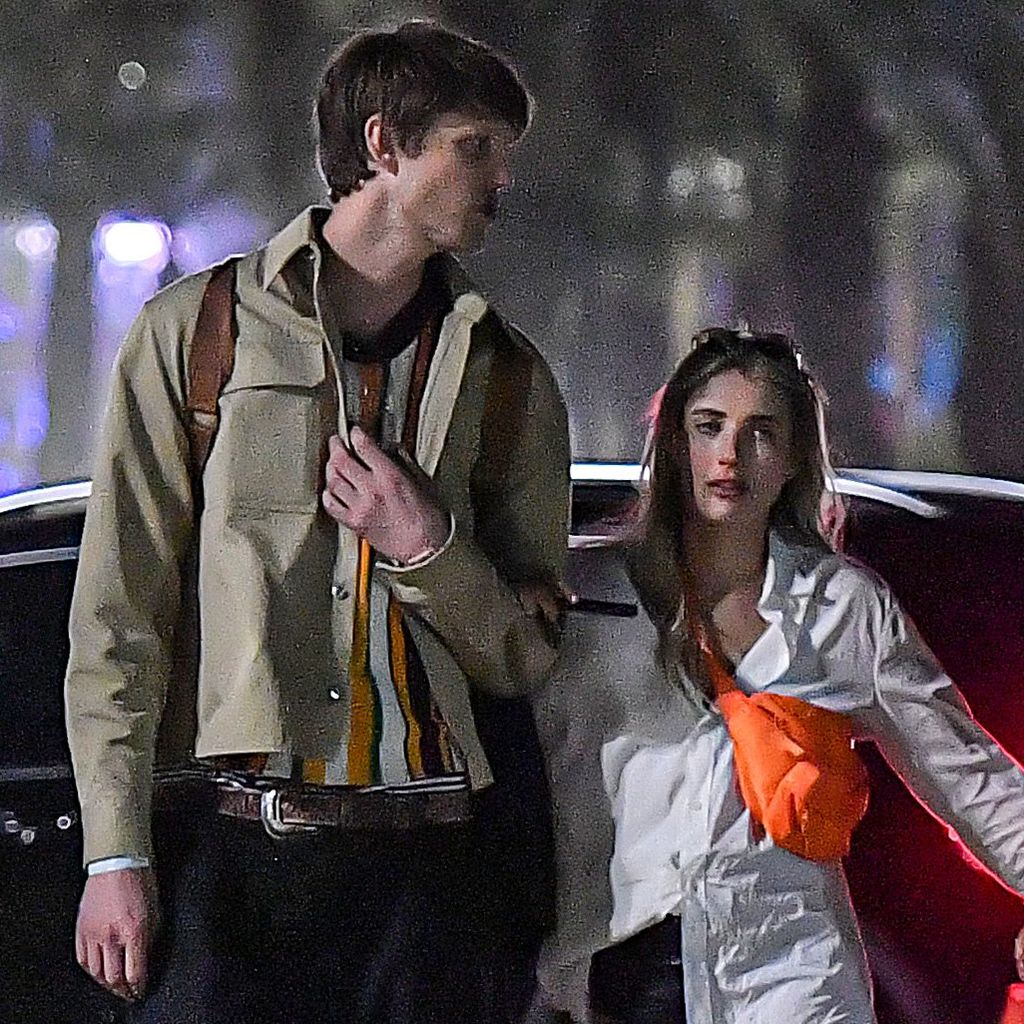 Cody John und Emma Roberts mit Freunden beim Coachella im April 2023