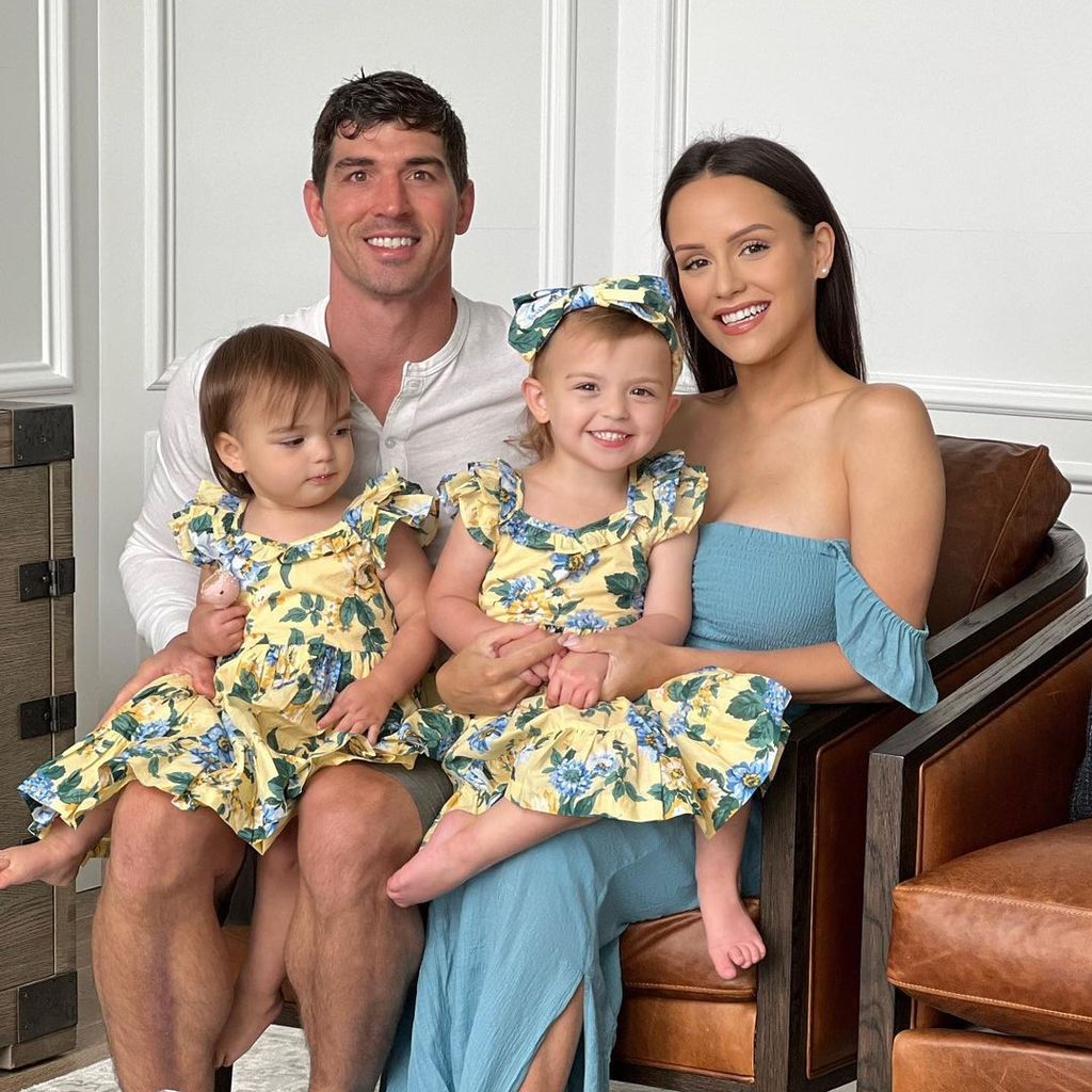 Cody Nickson und Jessica Graf mit ihren Kindern Maverick und Carter