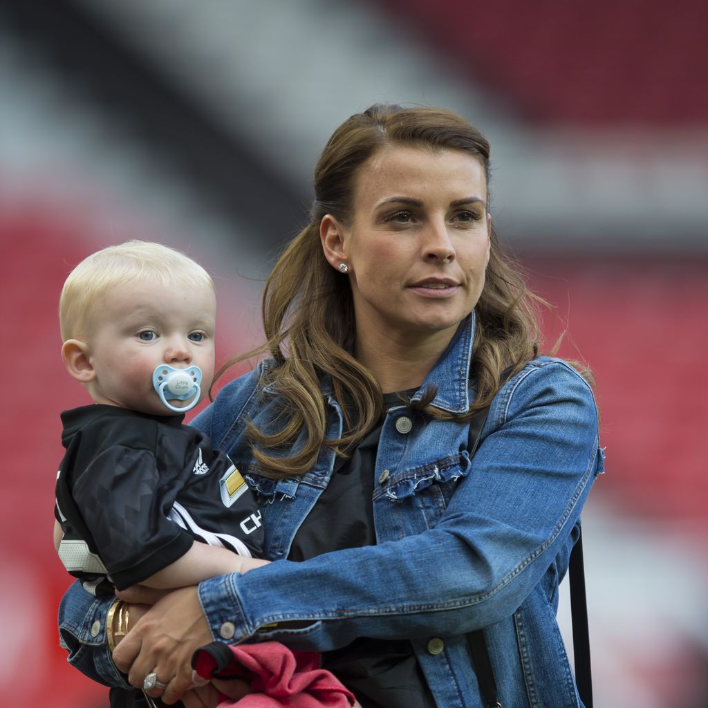 Coleen Rooney mit ihrem Sohn im Mai 2017