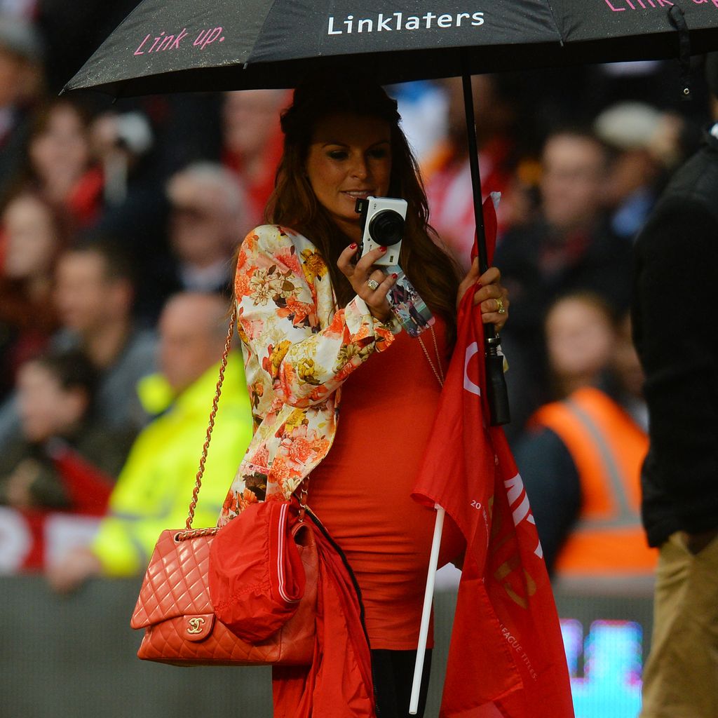 Schwangere Coleen Rooney, Autorin