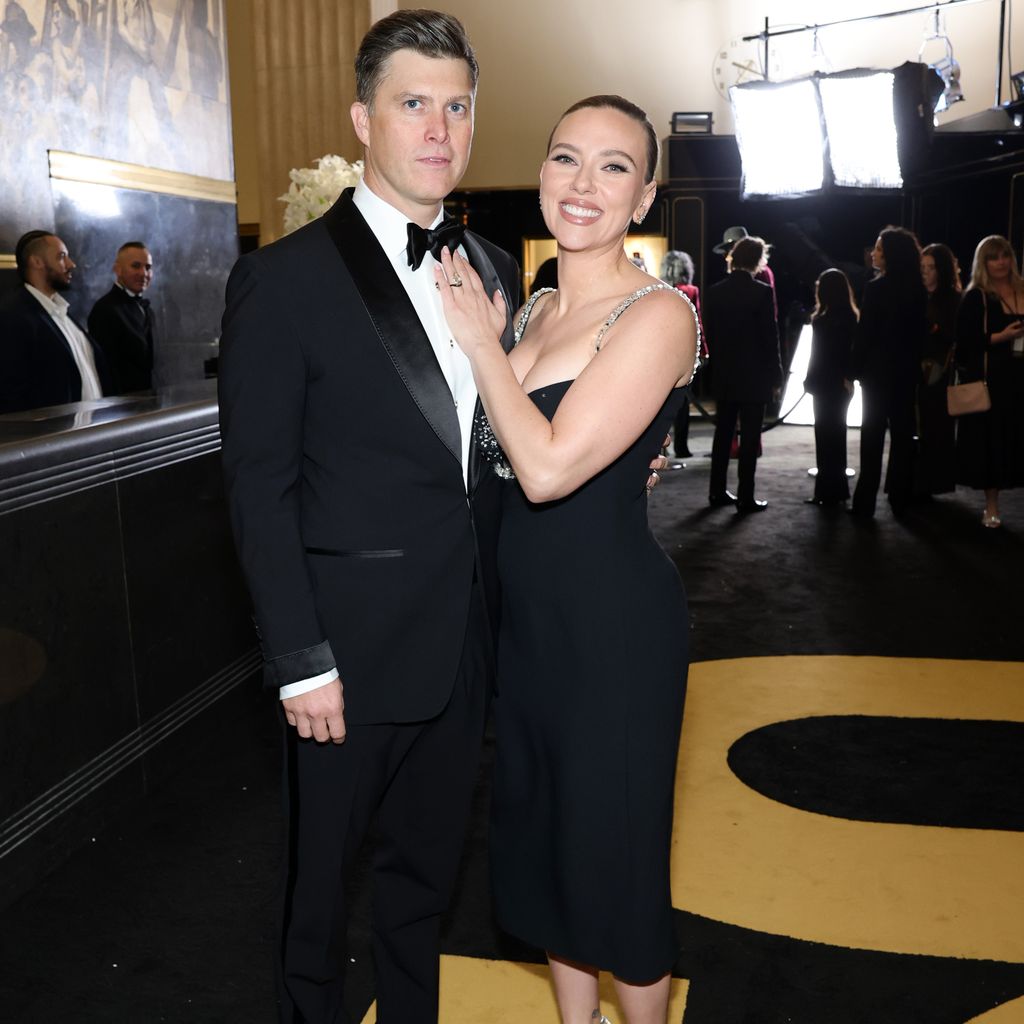 Colin Jost und Scarlett Johansson im Februar 2025