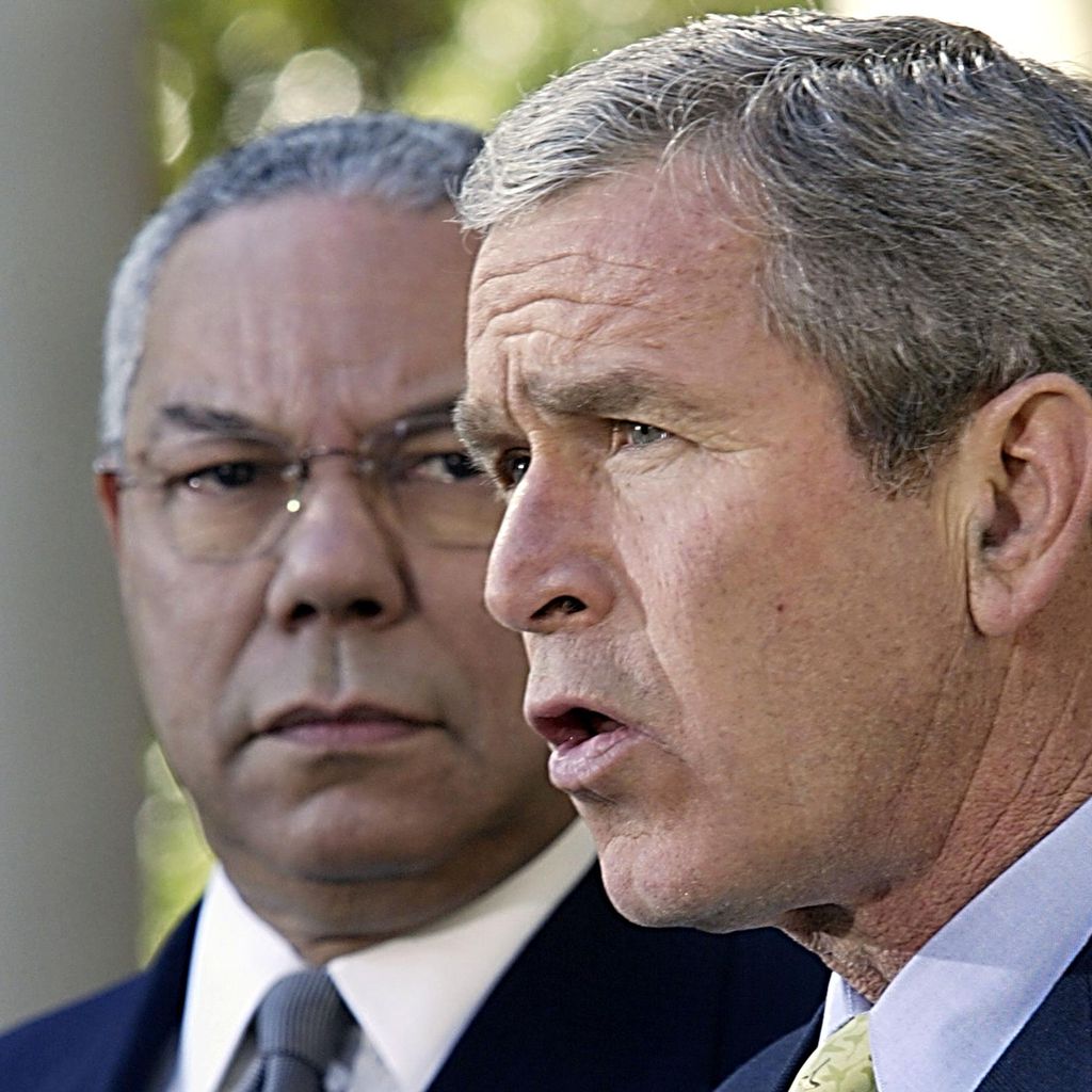 Colin Powell und George W. Bush