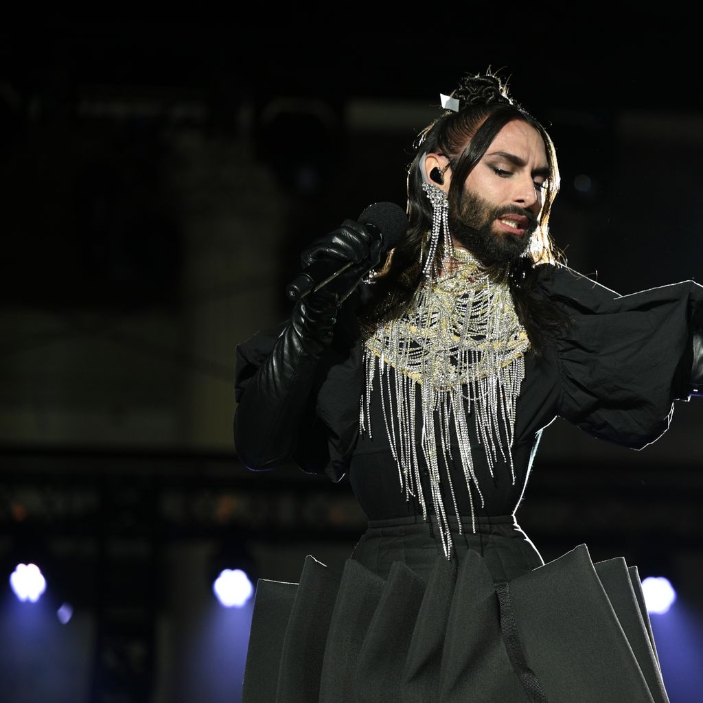 Conchita Wurst performt am 7. Mai 2023 in England.