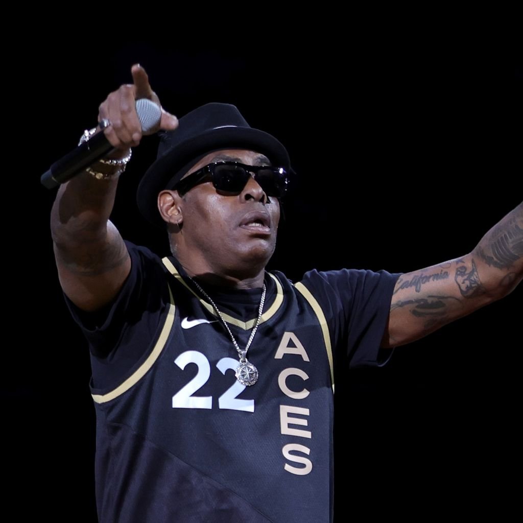 Coolio bei einem Basketballspiel