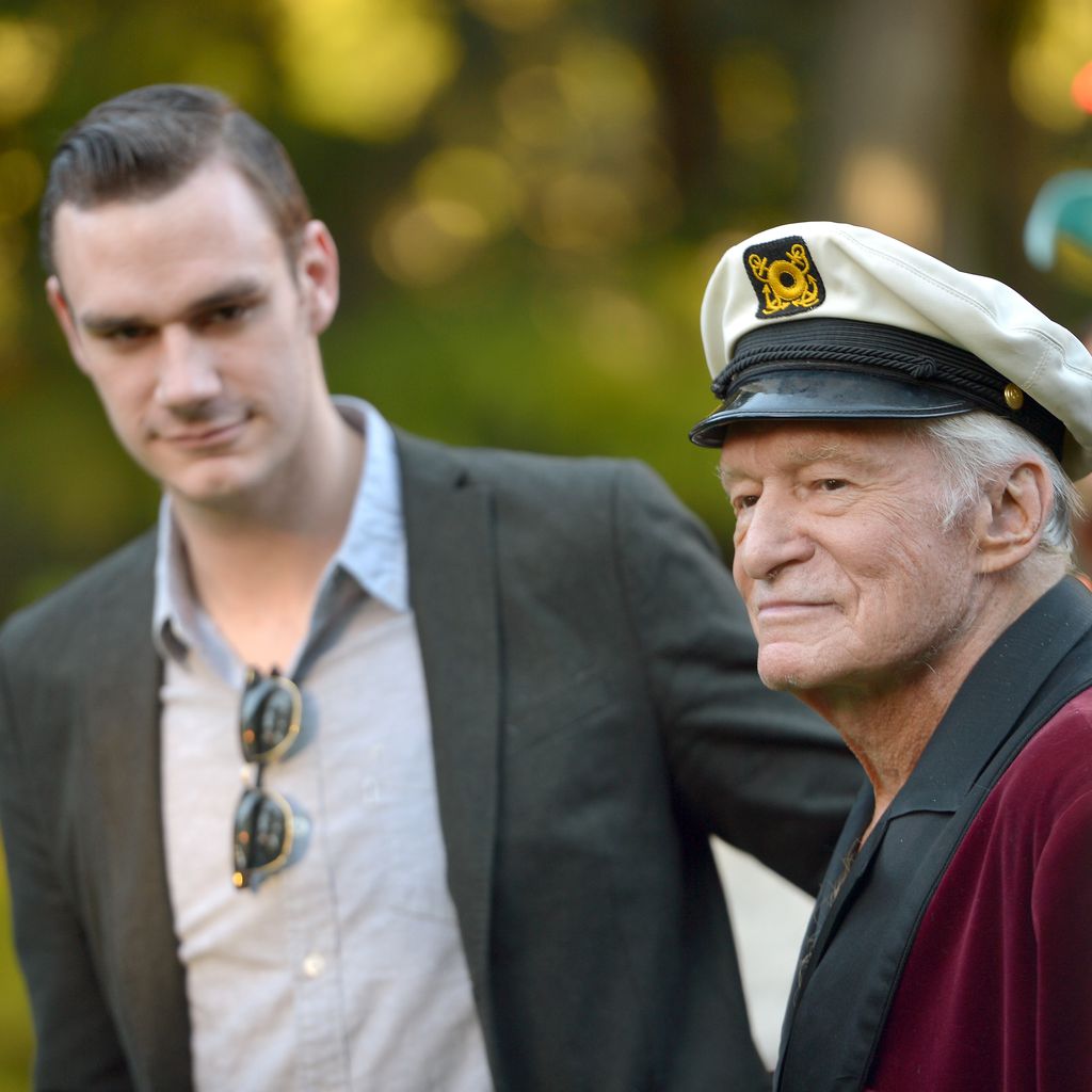 Cooper Hefner und Hugh Hefner beim 60. Playboy Geburtstag