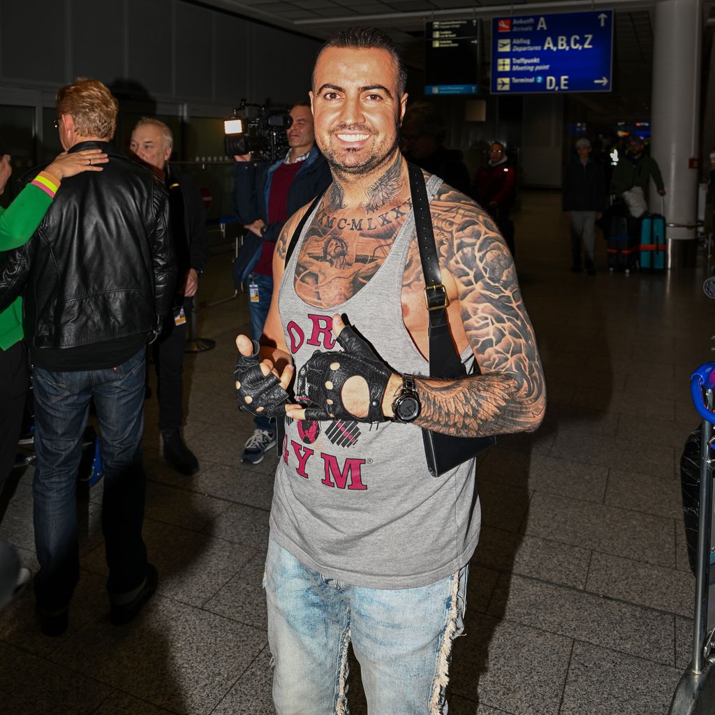 Cosimo Citiolo bei seiner Ankunft in Frankfurt nach dem Dschungelcamp