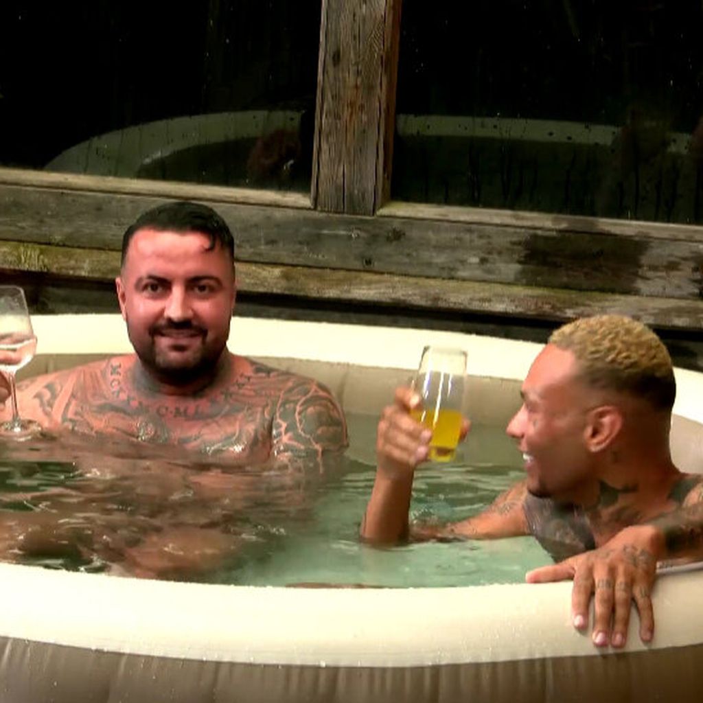 Cosimo Citiolo und Jona Steinig bei "Forsthaus Rampensau" Germany, Staffel 2